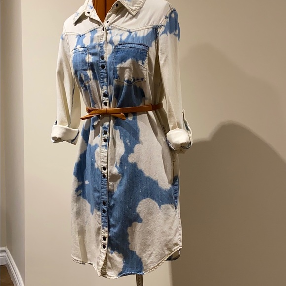 ✨Life in Progress✨Lightweight Denim Shirtdress - Picture 4 of 9